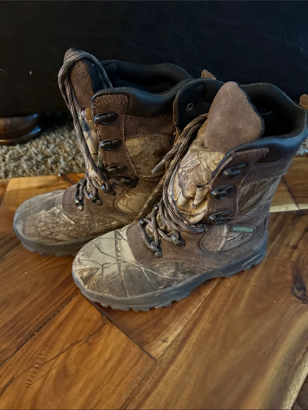 Itasca durable lace